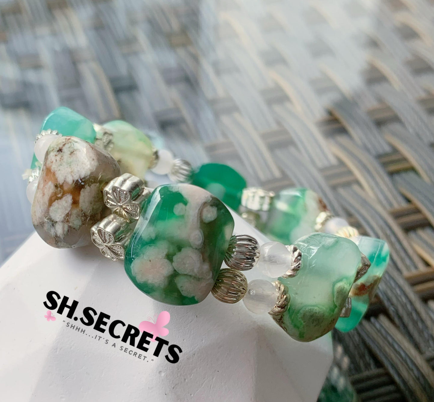 $15 SALE - Green Sakura Agate, Blue-Sheen Moonstone