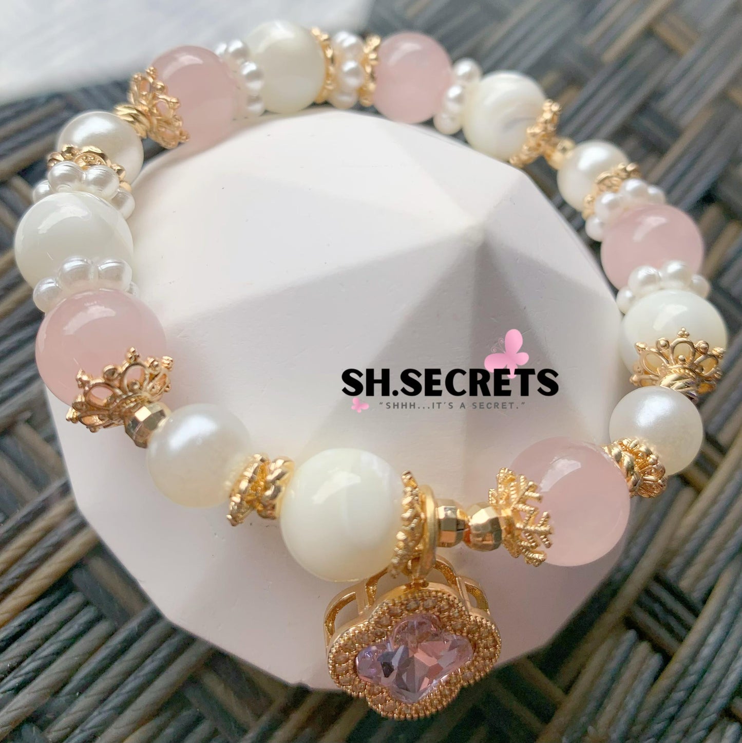 Rose Quartz, White Conch