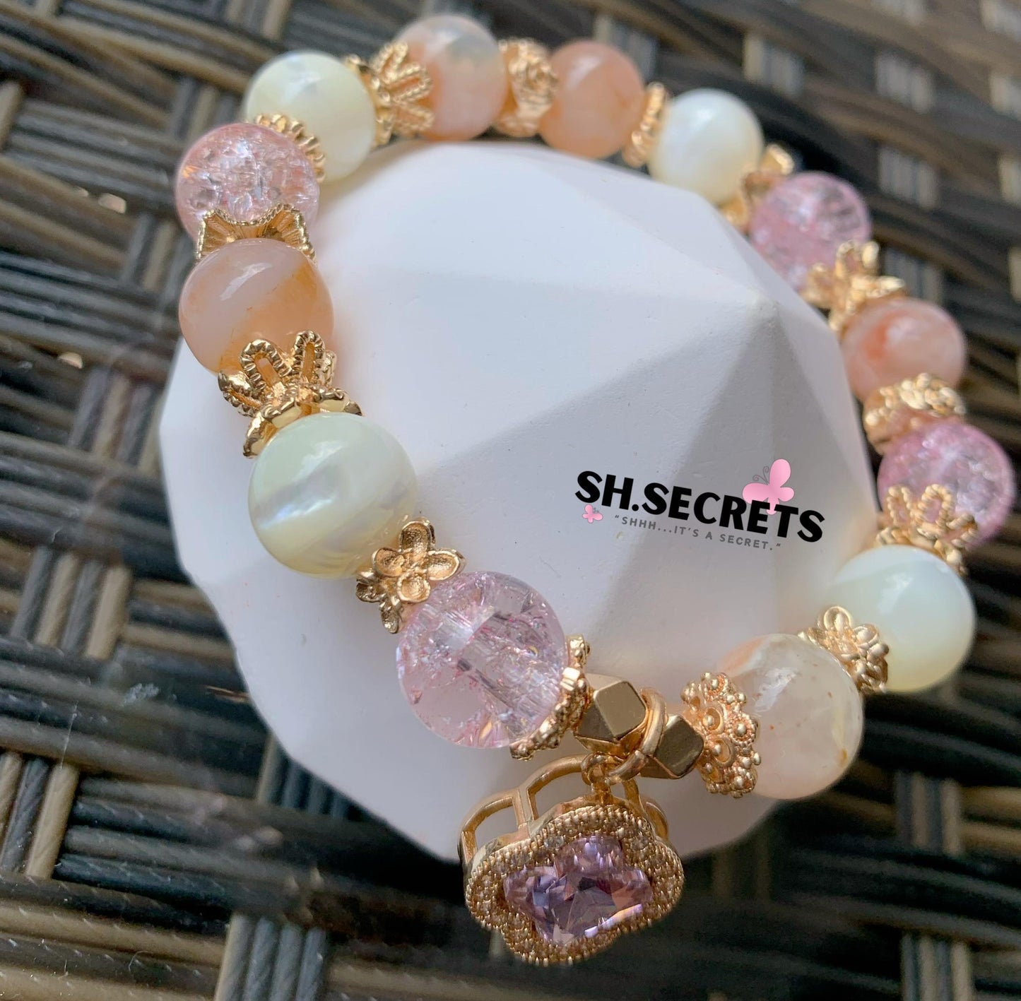 Rose Quartz, White Conch, Sakura Agate, Crackled Quartz (Pink)