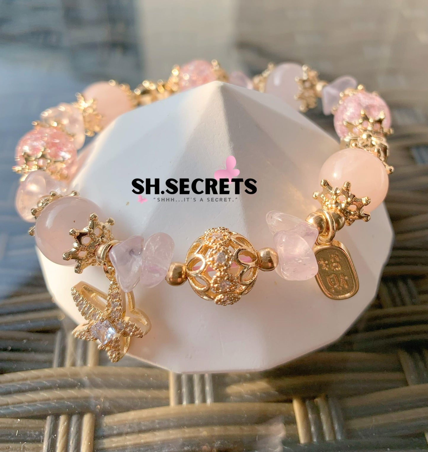 Rose Quartz, Crackled Quartz (Pink)