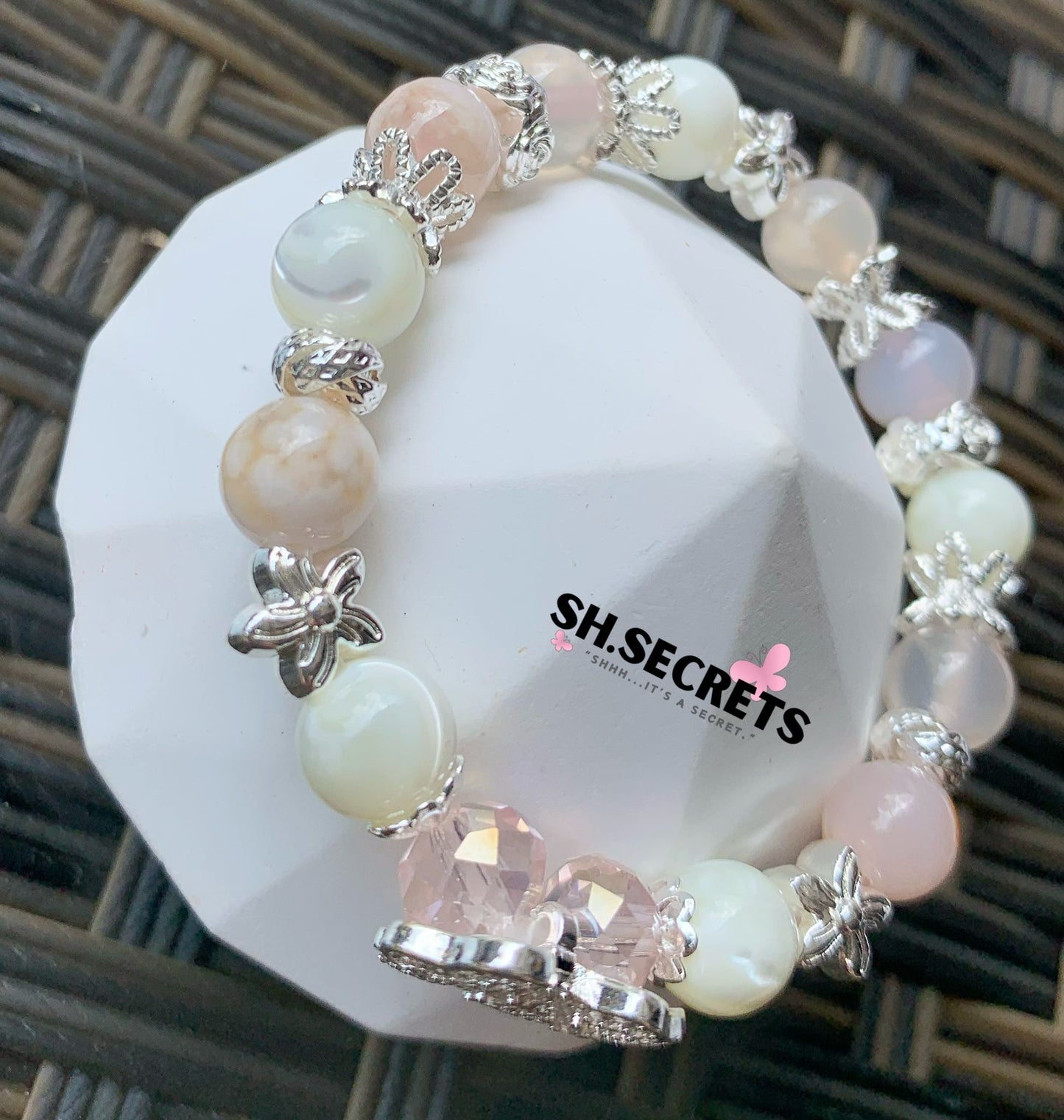 Rose Quartz, White Conch, Sakura Agate