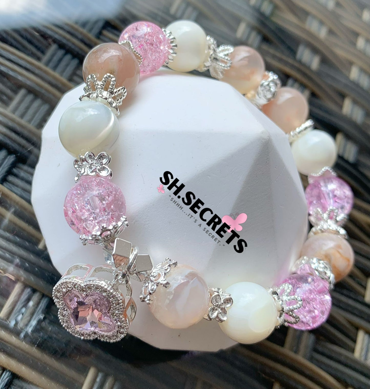 Rose Quartz, White Conch, Sakura Agate, Crackled Quartz (Pink)