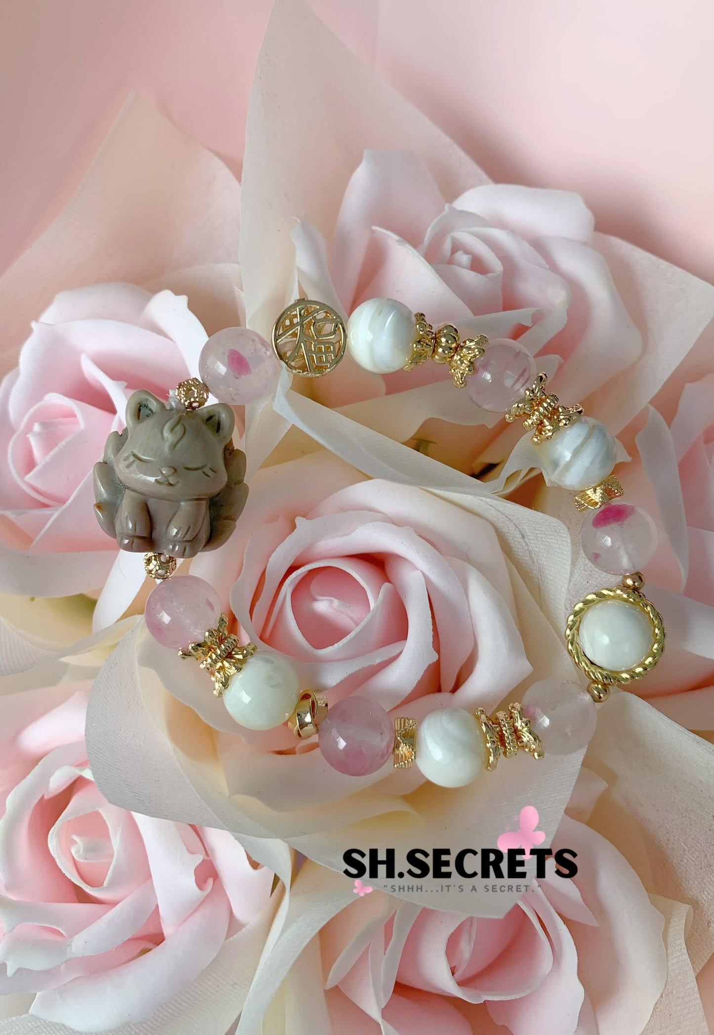 Alashan, Sakura Rhodonite, White Conch