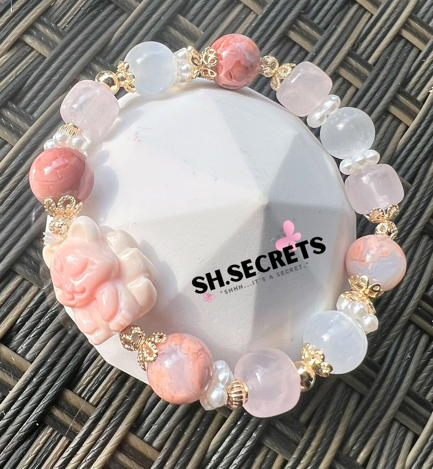 Queen Conch, Flower Agate, Rose Quartz, White Selenite